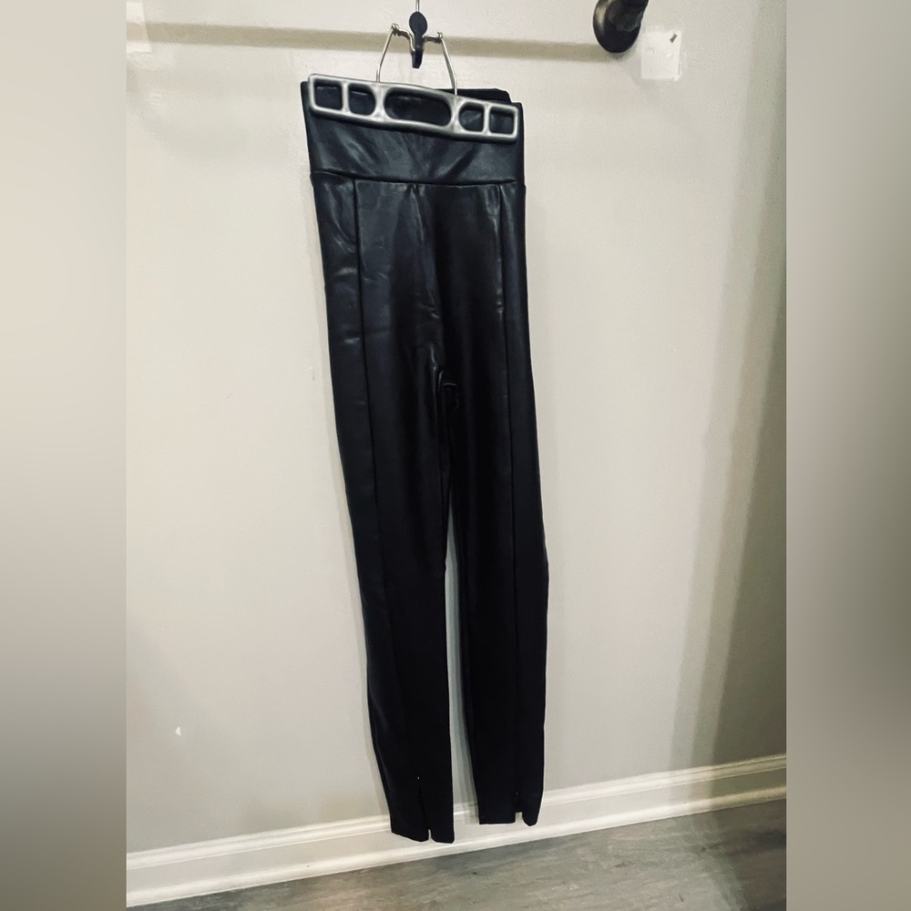 Black leather Abercrombie and fitch leggings